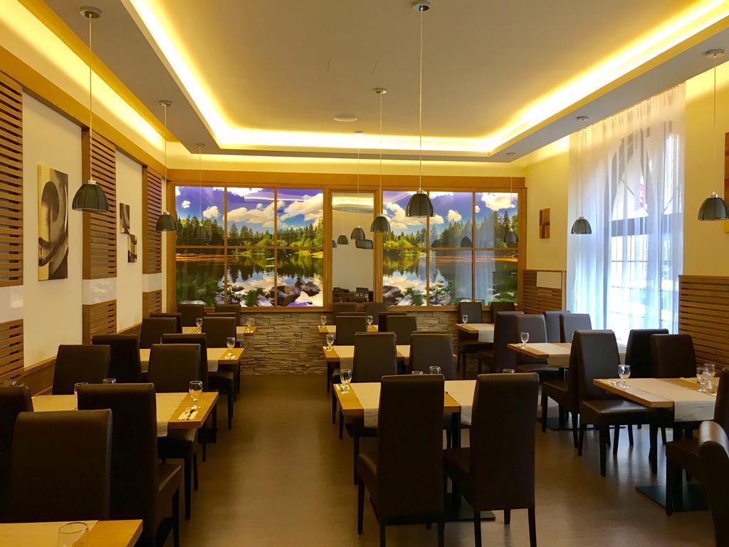 โฮเต็ล แอตทิค Hotel ปราก ภายนอก รูปภาพ